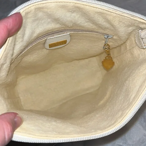 Gucci VTG Flora Messenger Bag - Picture 11 of 17